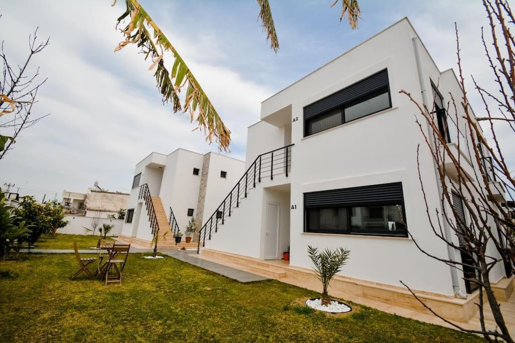 Brand New 2 Bedroom Garden Floor Flat With Pool B1