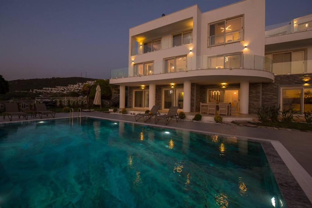 Front Super Boss 2 * Bodrum