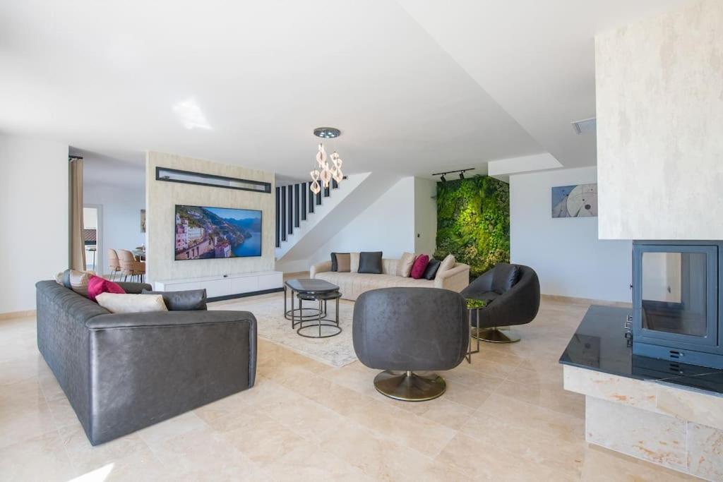 Villa Front Super Boss 1 Bodrum