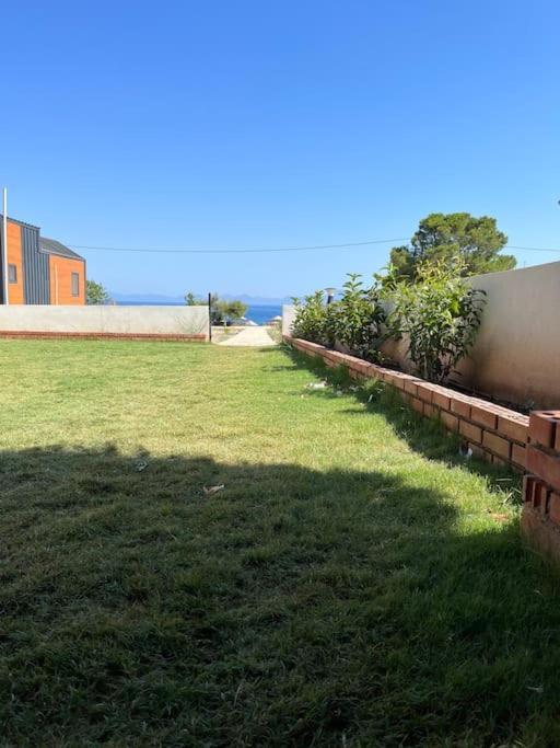 Two Bedroom House By The Sea In The Village Of Mazi *