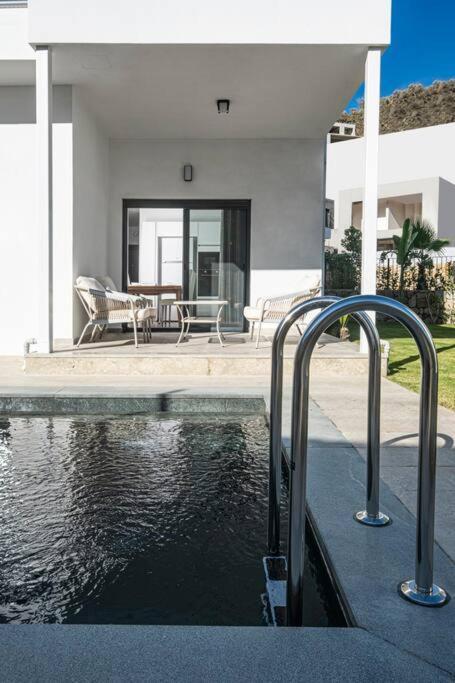 Villa Al Mare 2; Koyunbaba'da Oezel Havuzlu