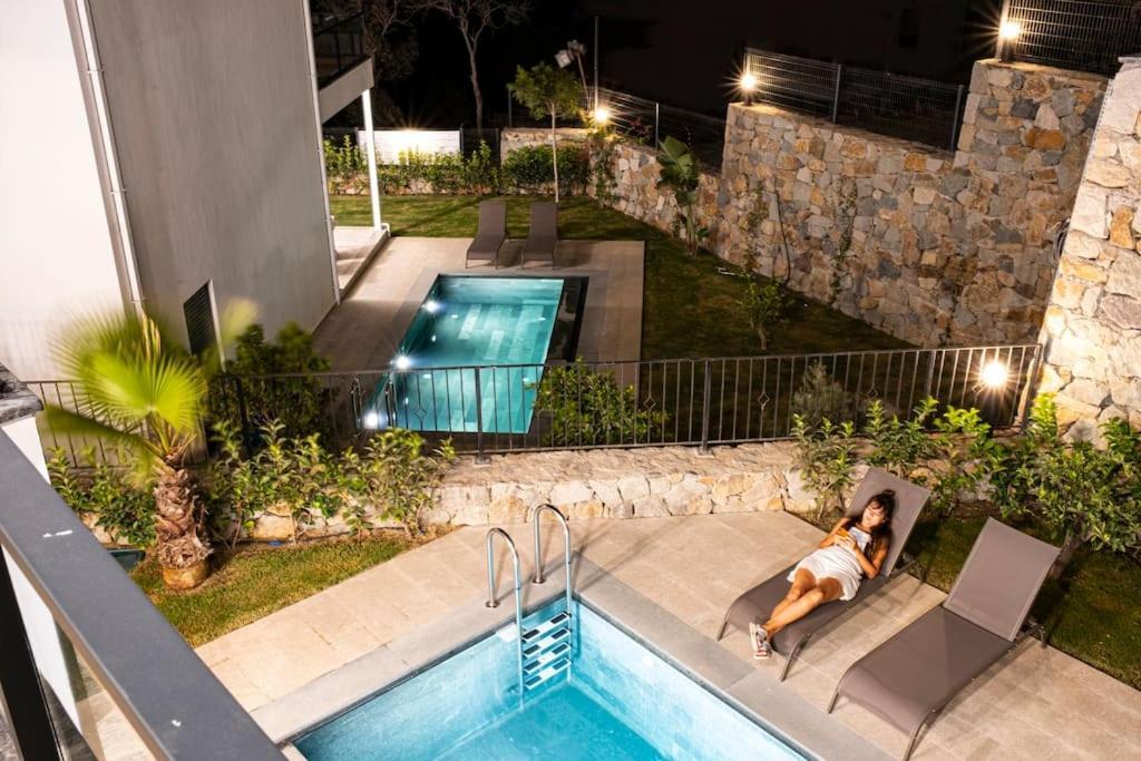 Al Mare 2; Koyunbaba'da Oezel Havuzlu Villa *