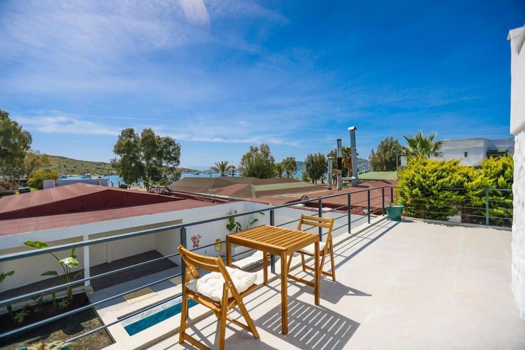 Traditional Seaside Stone With Private Pool Villa Bodrum