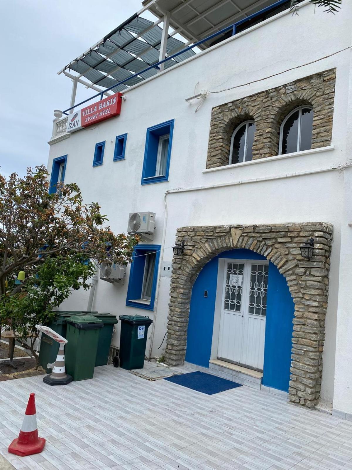 Apart Otel Izan Bakis *