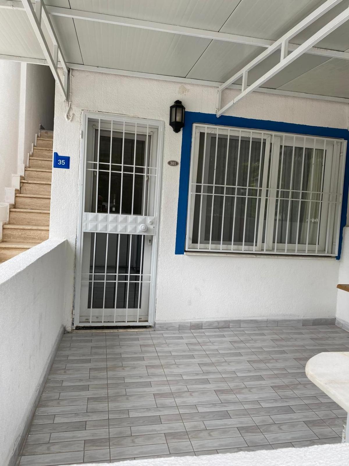 Apart Otel Izan Bakis