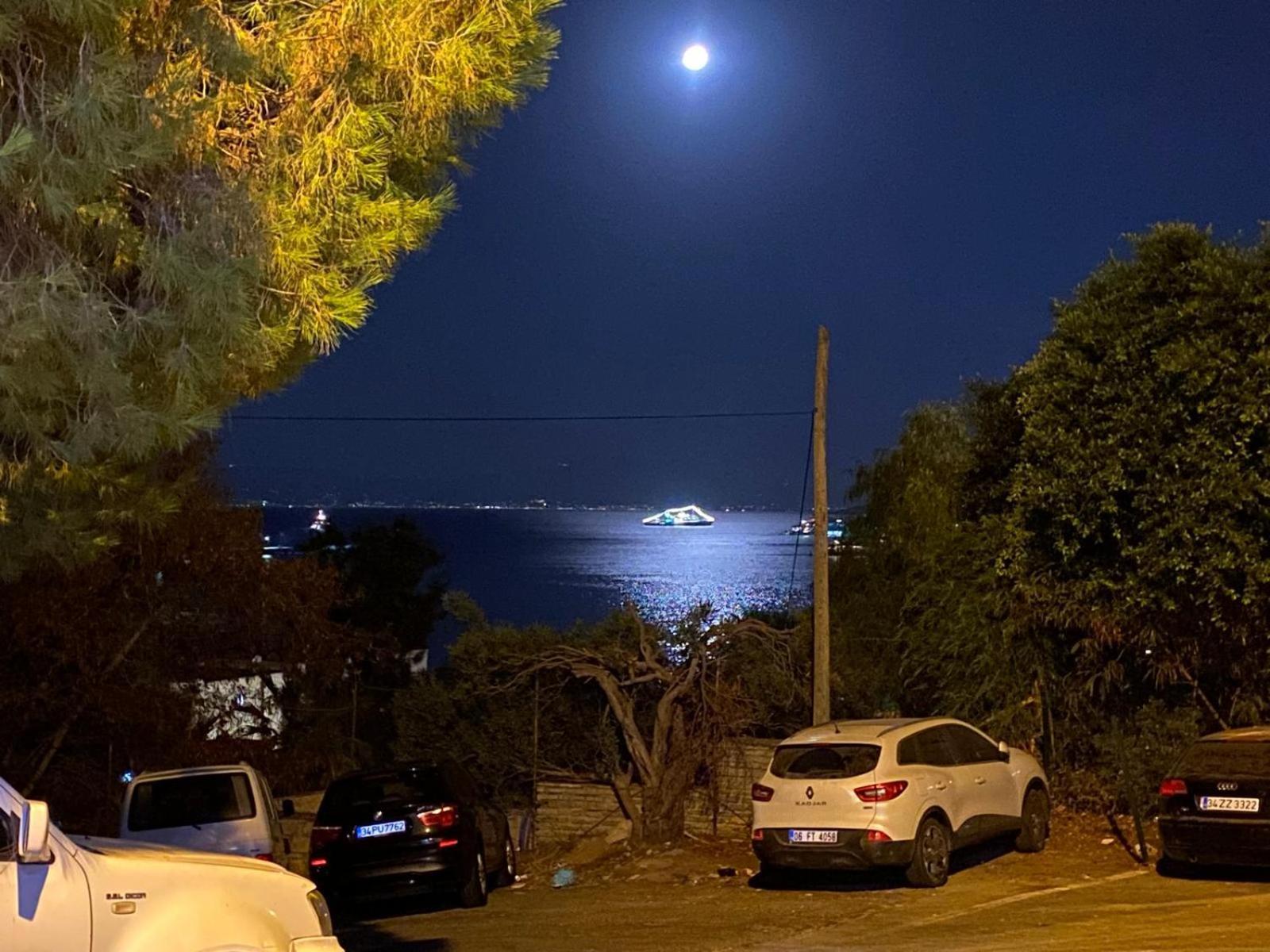 Apart Otel Izan Bakis *
