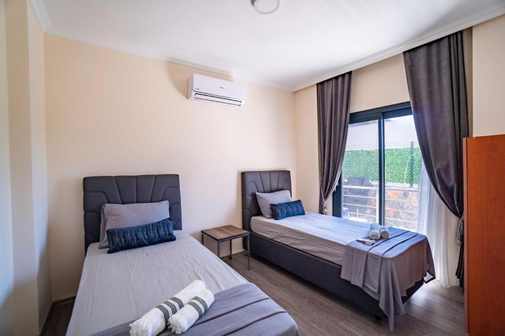 Holiday home Kizilagacta Oezel Havuzlu Genis Bahceli Lueks
