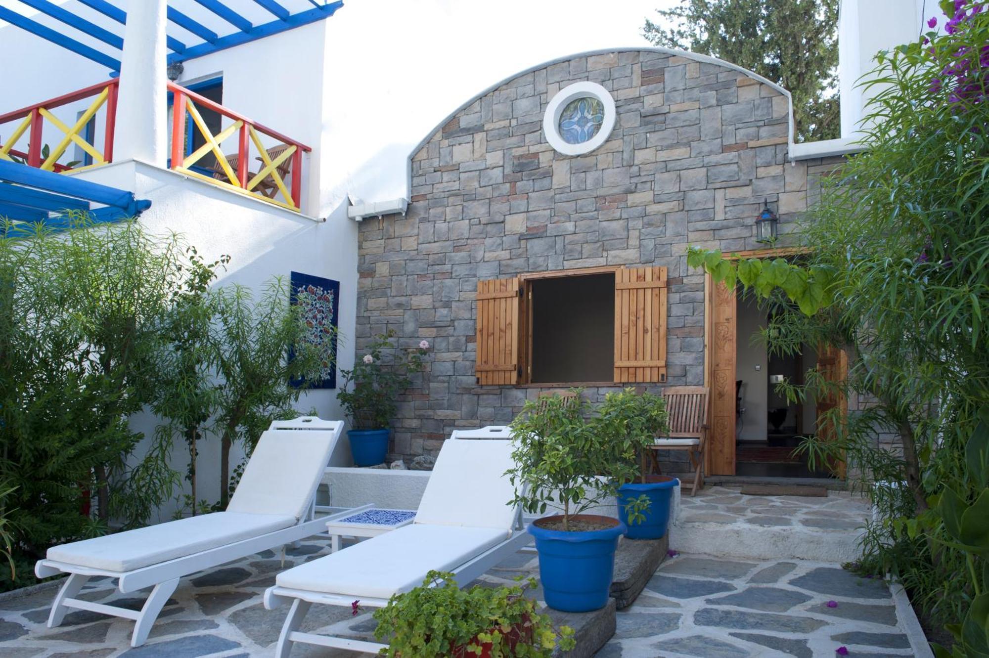 Su - Otel 3*