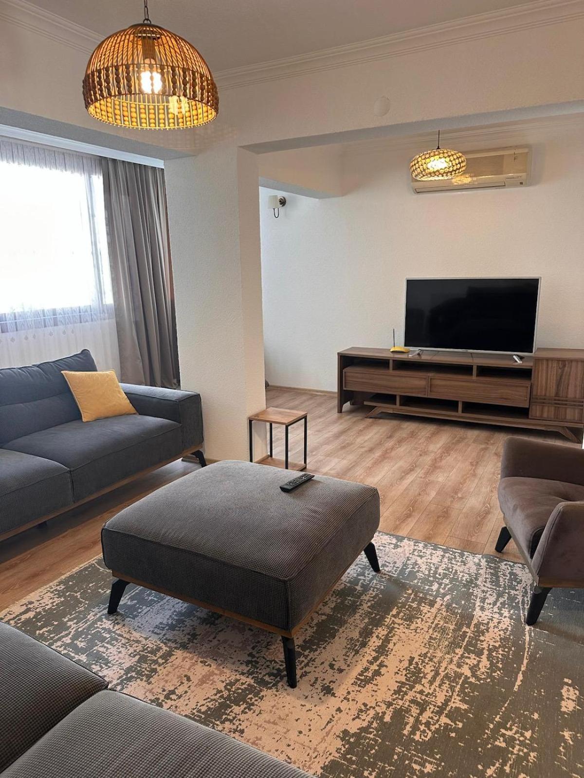 Merkez De Muestakil Ev Villa