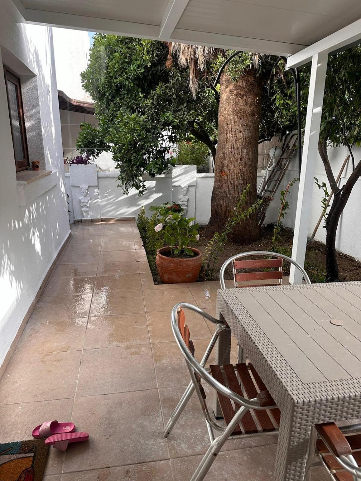 Villa Merkez De Muestakil Ev *