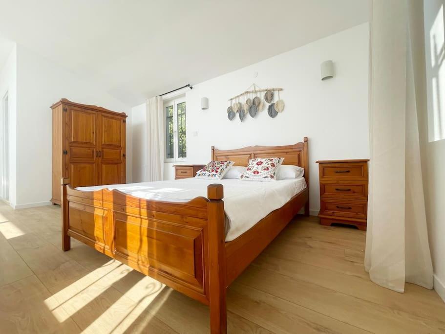 Villa Private 5-bedroom With Pool And Sea View In