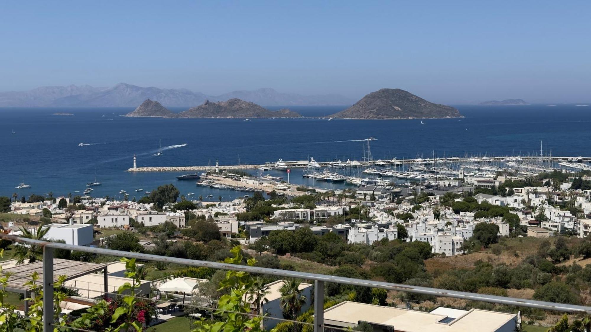 Villa Luxury With Stunning Sea View And Spectacular Sunsets *