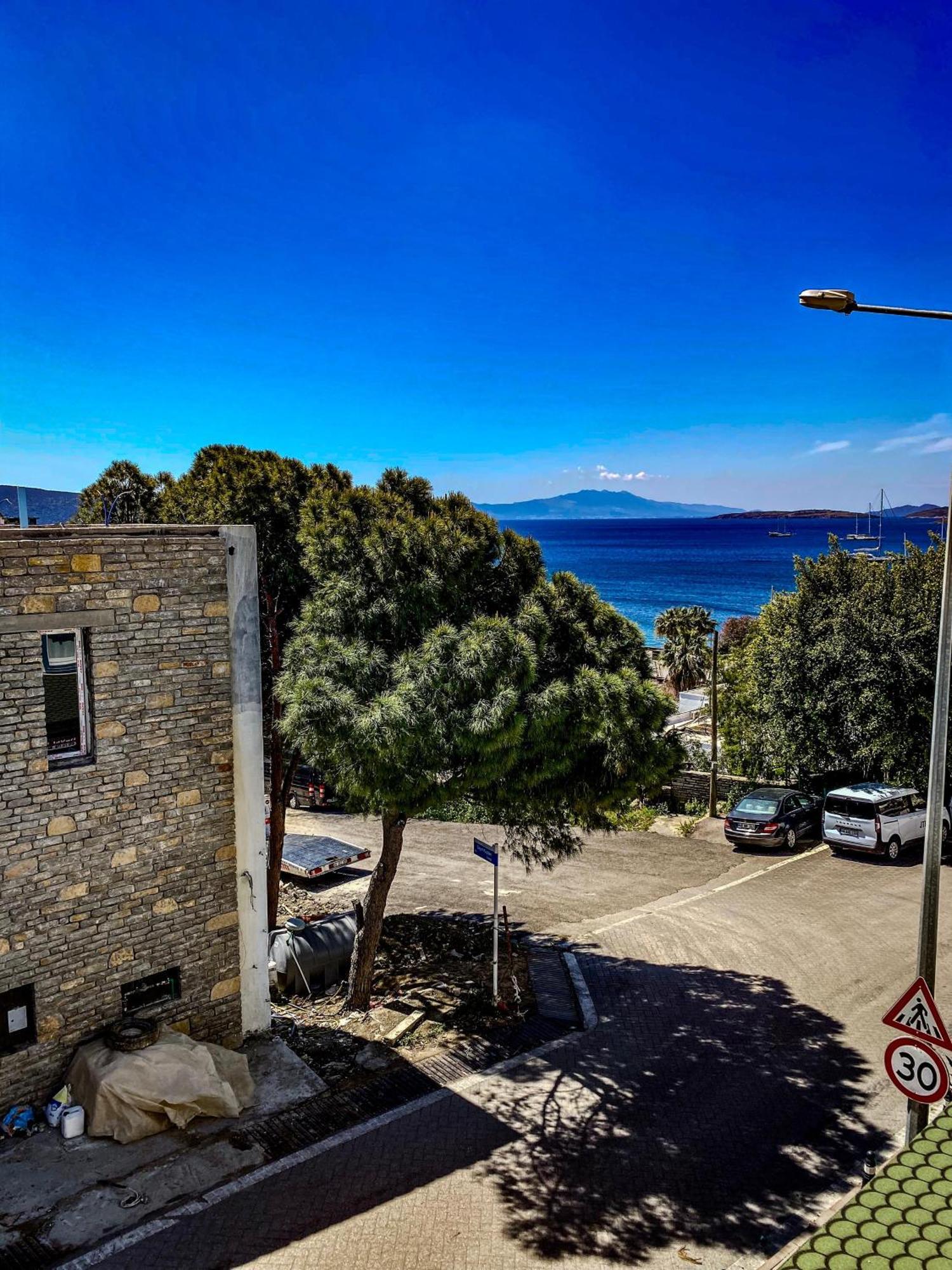 Apart Otel Izan Bakis