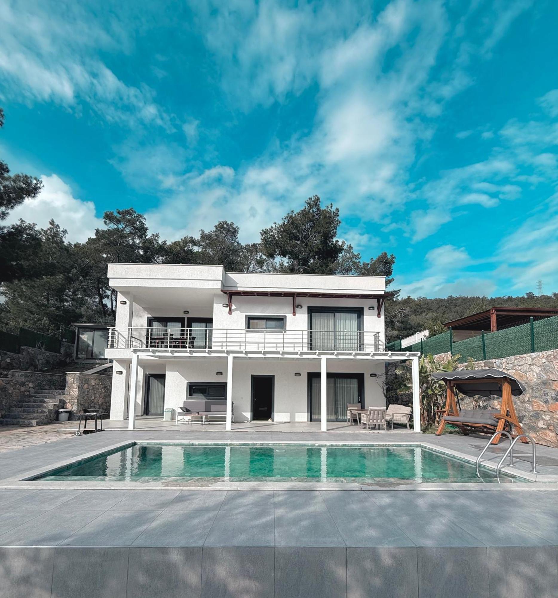 Holiday home Kizilagacta Oezel Havuzlu Genis Bahceli Lueks *