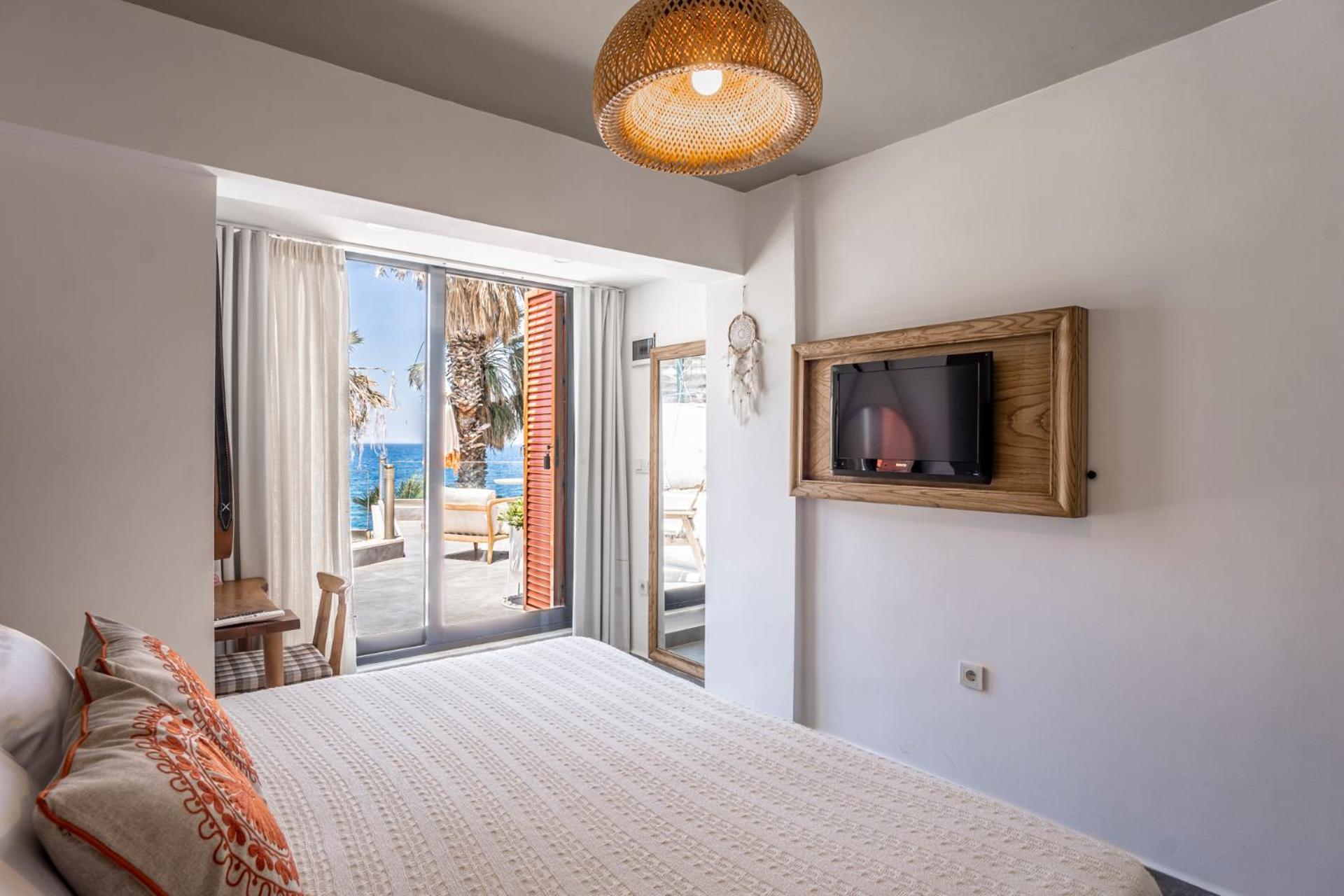 La Local House & Hotel