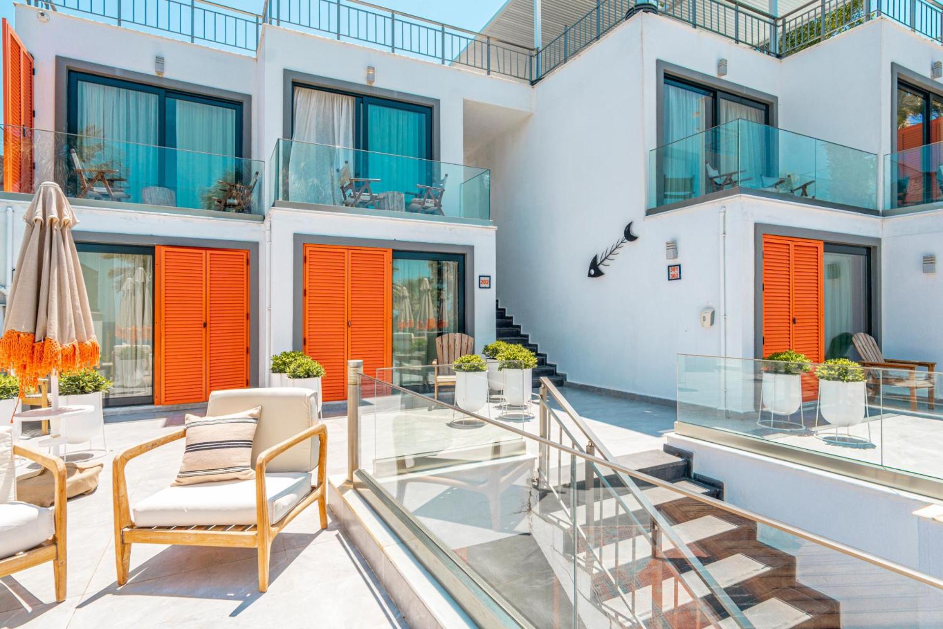 La Local House & Hotel