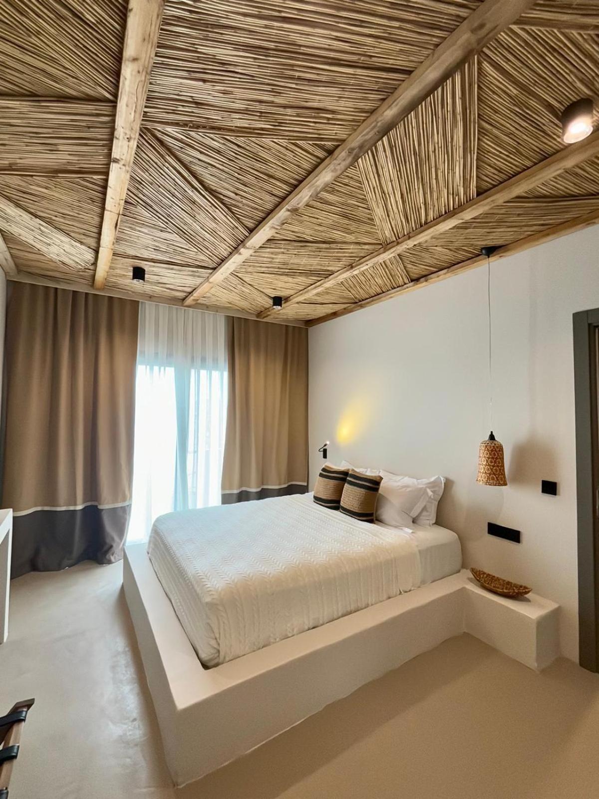 La Local House & Hotel *