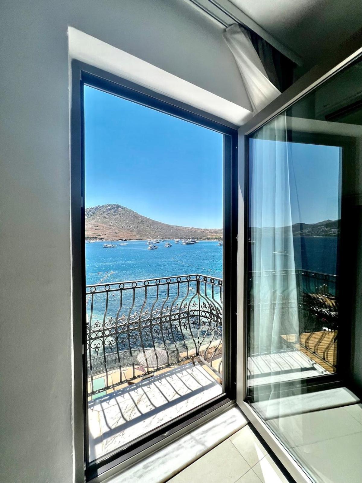 Unique House In Yalikavak With Private Holiday home Bodrum