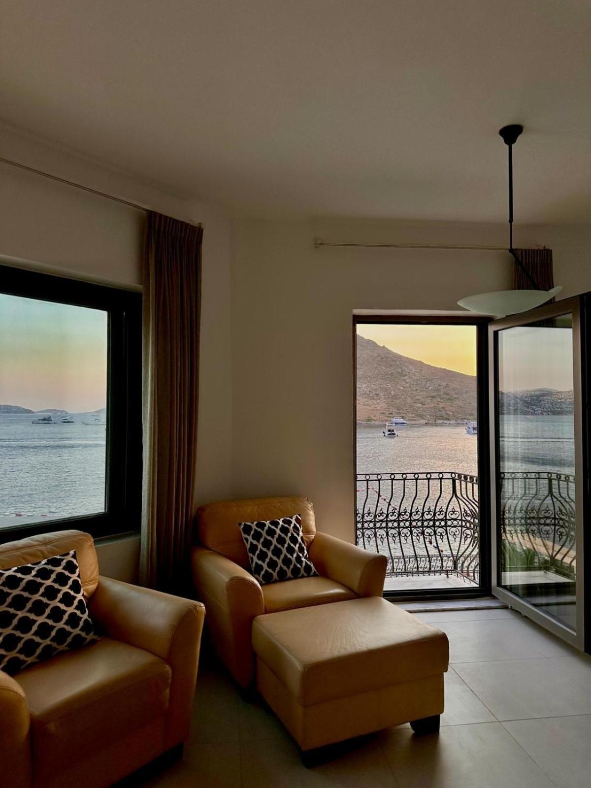 Unique House In Yalikavak With Private
