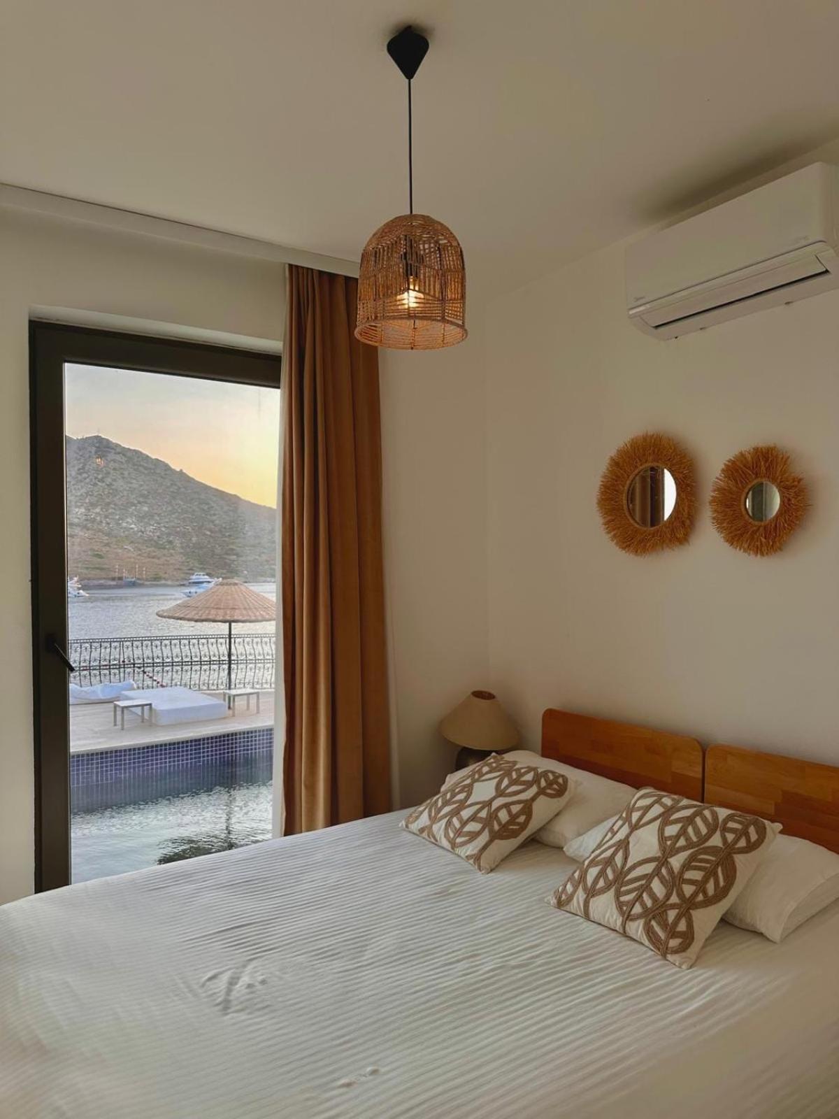 Unique House In Yalikavak With Private