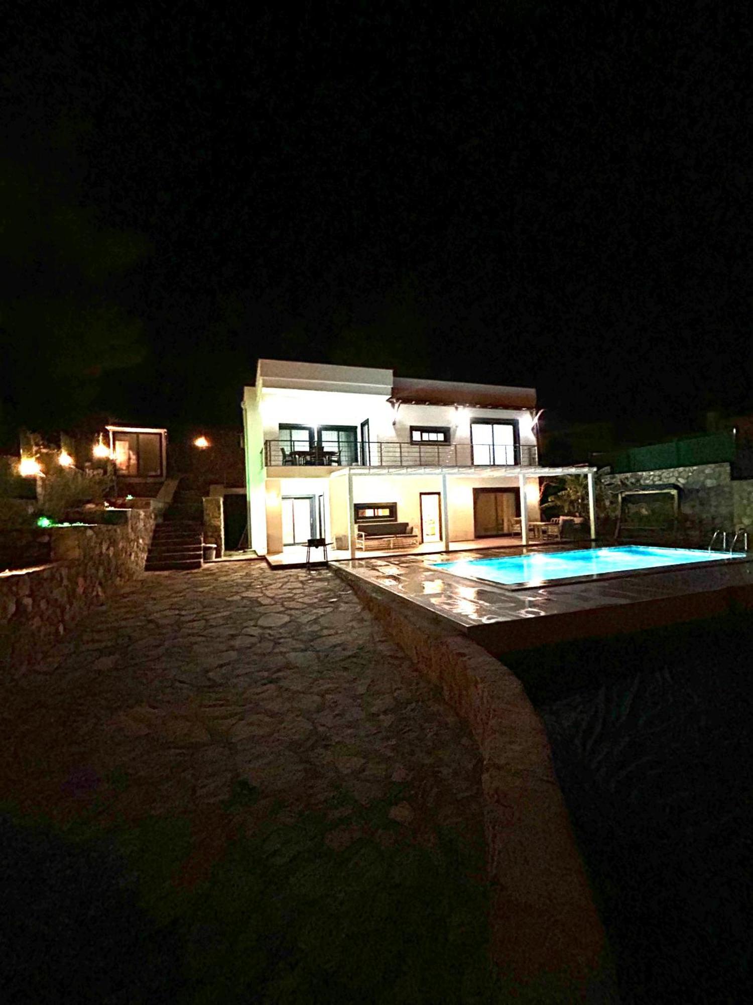 Kizilagacta Oezel Havuzlu Genis Bahceli Lueks * Bodrum
