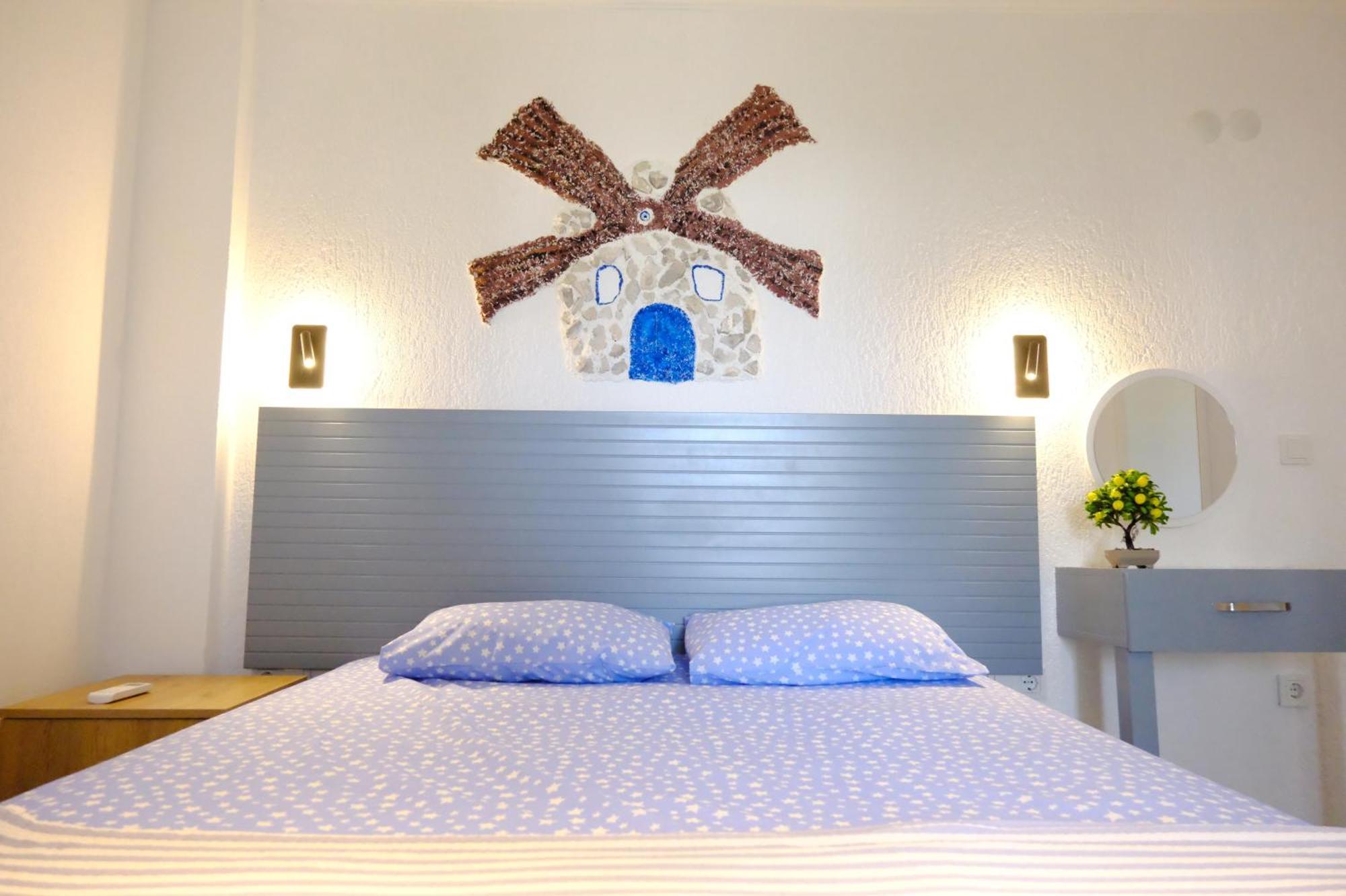 Aysem Mill Hill Apartment