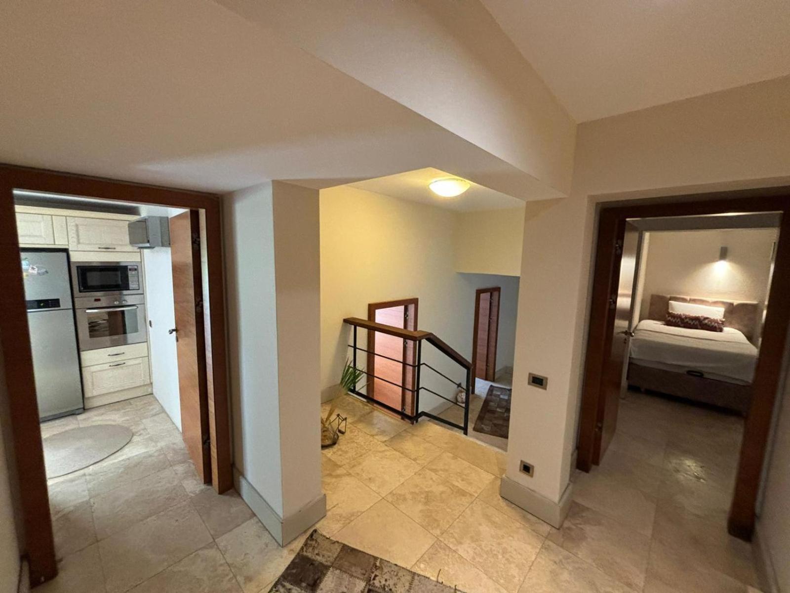 Hotel La Local House &