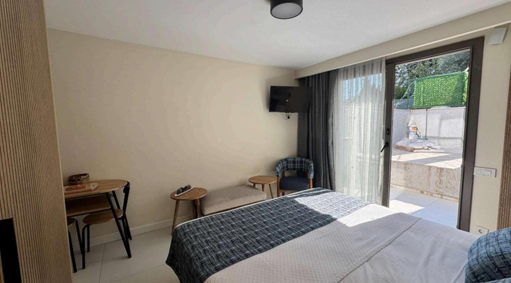 Queen Residences & Aparthotel 2*