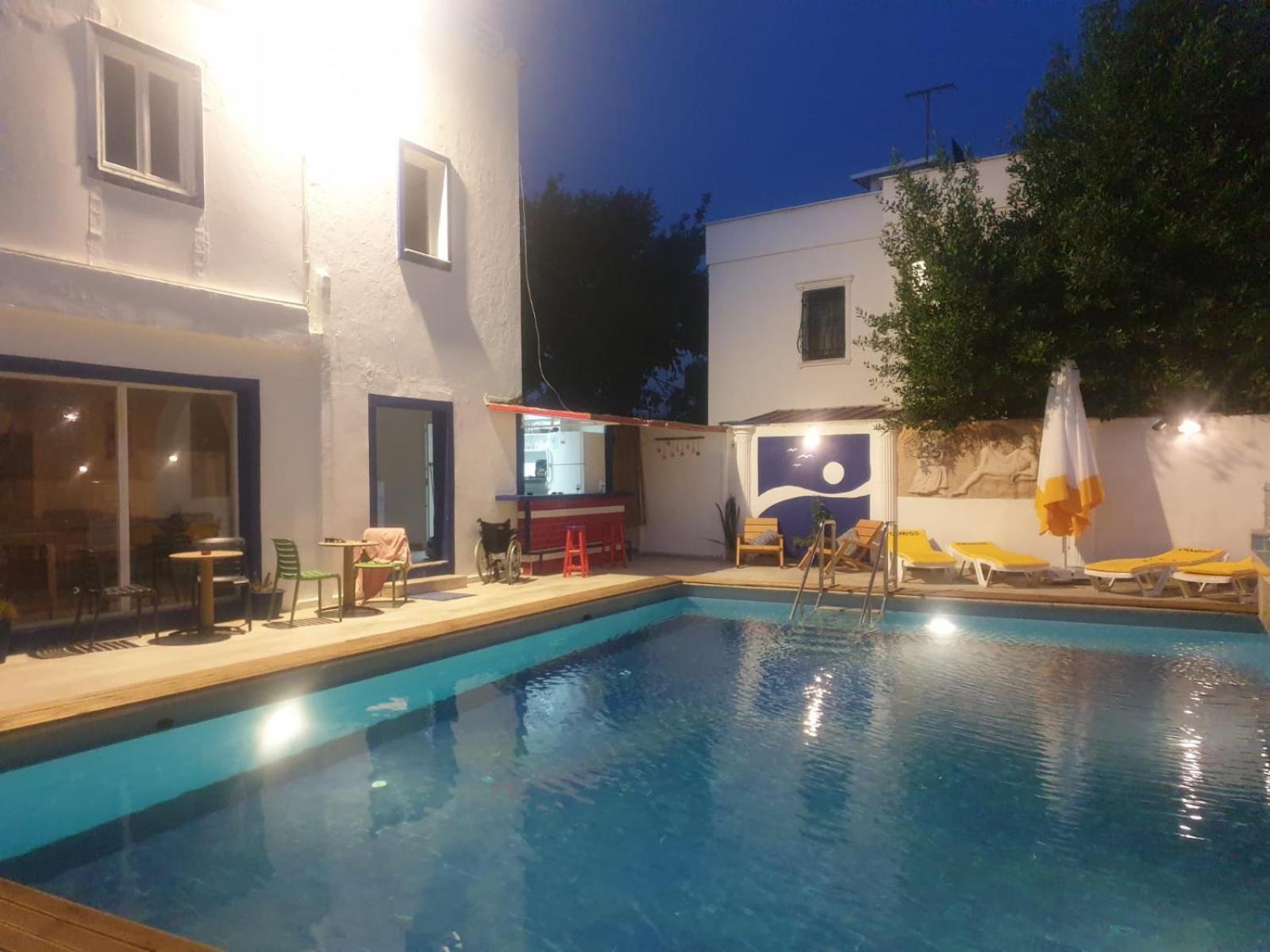 Kavala Hotel 2*