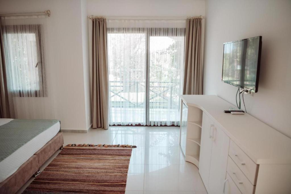 Umayra Boutique Hotel *
