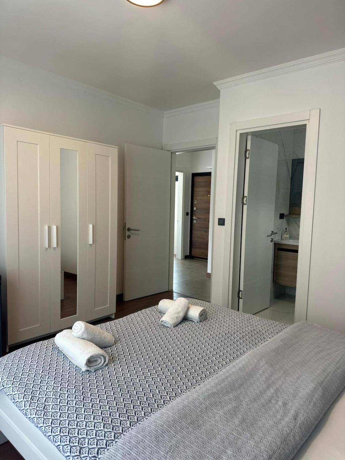 Apartment 300m To 2 Bedroom Garden Floor Flat With Pool - Yeni Duenya A1 *