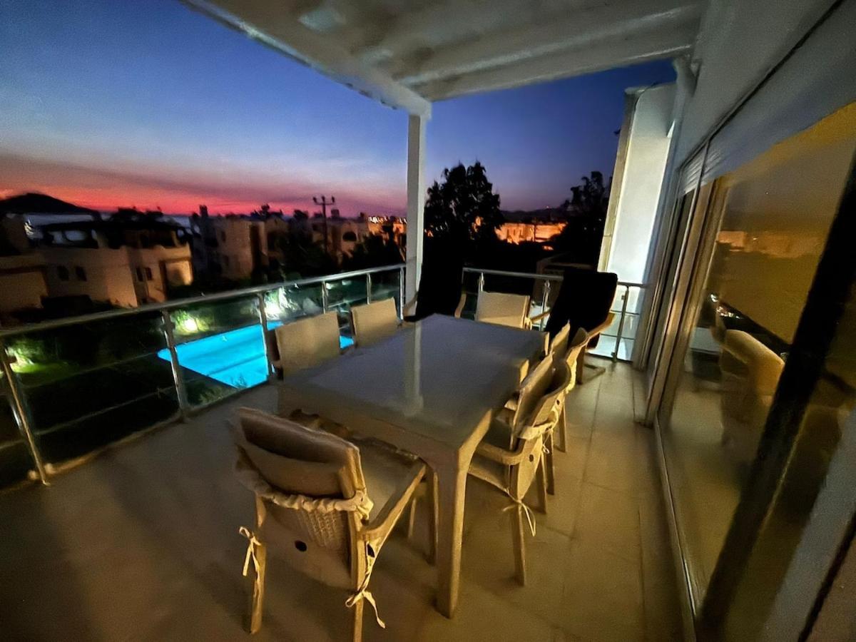 Villa 2-storey With Pool In *