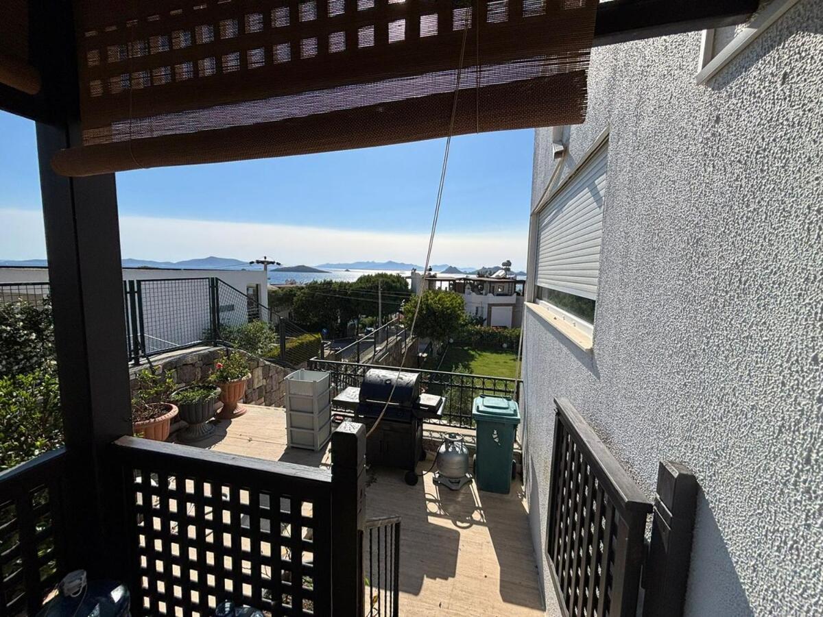 Villa 2-storey With Pool In *