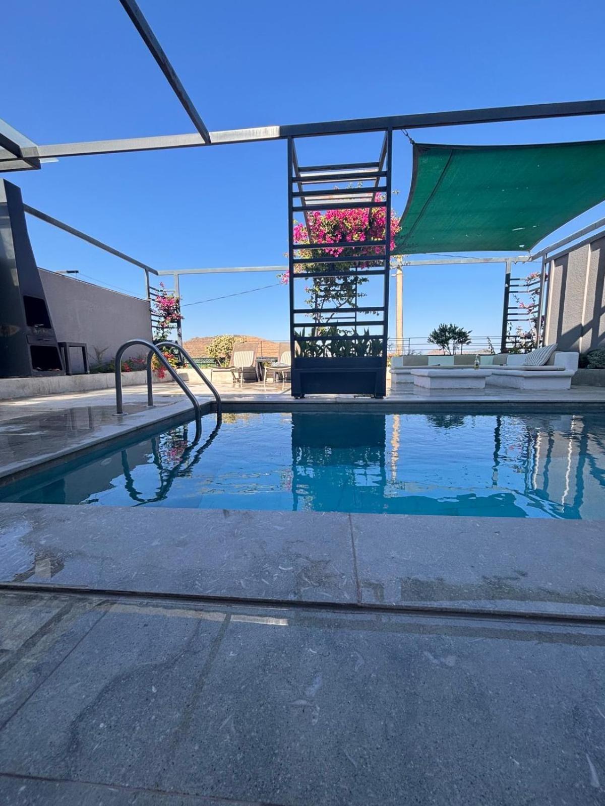 Villa Havuzlu Ve Jakuzili Full Esyali Lueks Bodrum