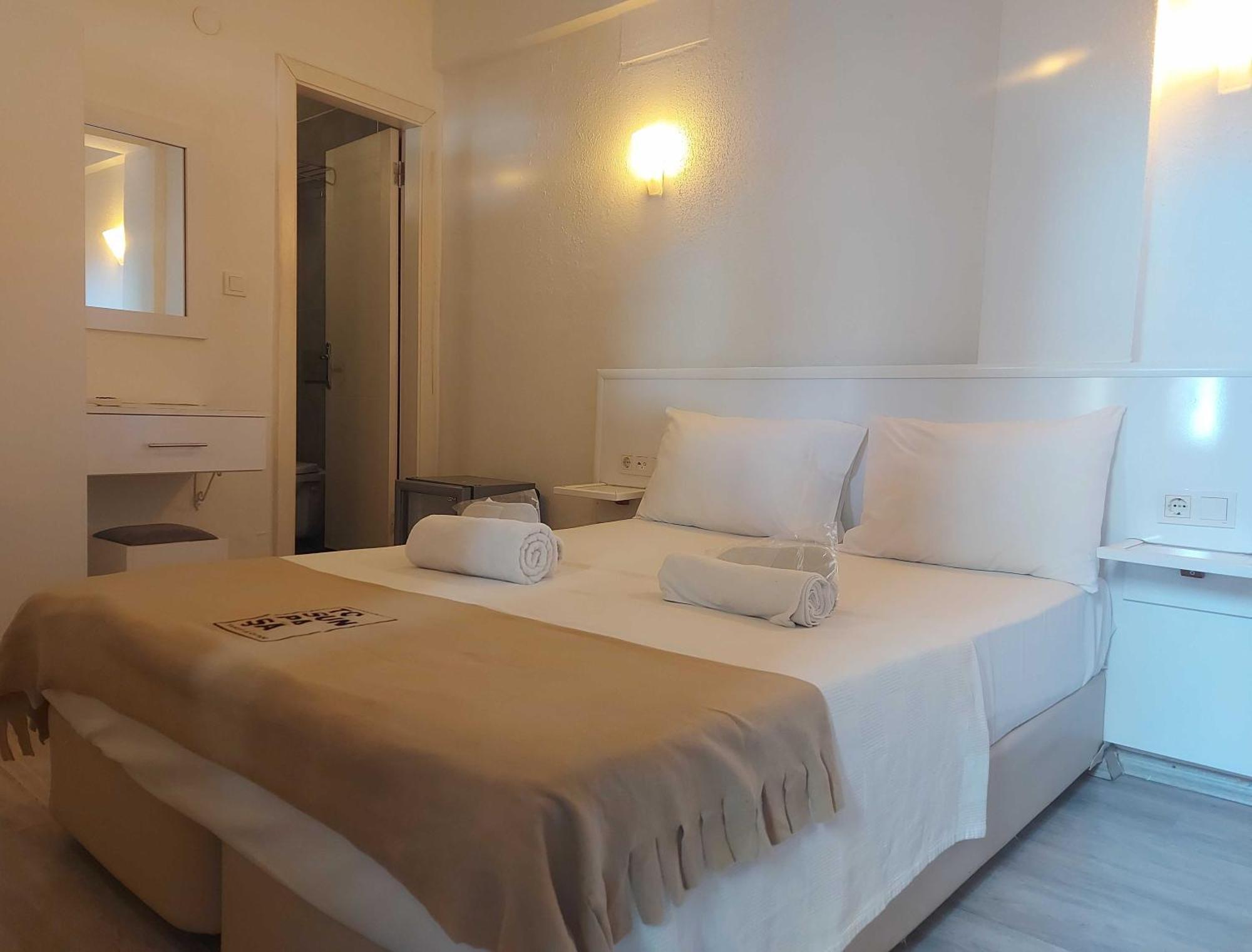 Oda ve Kahvaltı Tosunpasa Hookah Lounge Kafe Restroran Ve Turizm Otelcilik