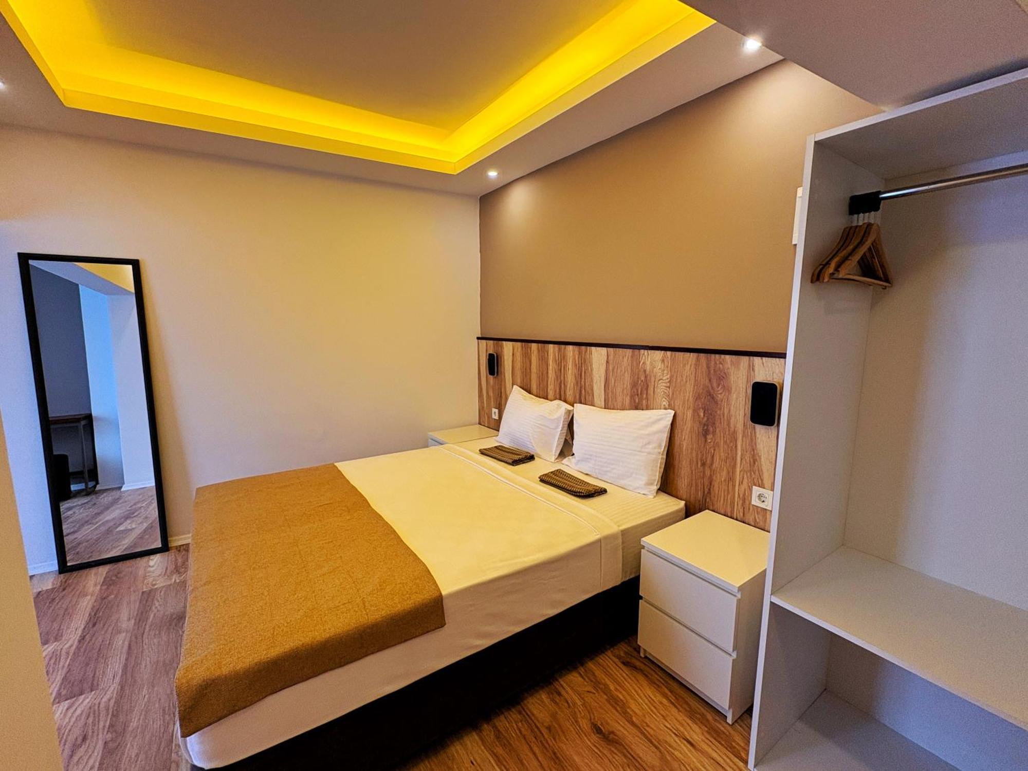 Otel Loca Centre *