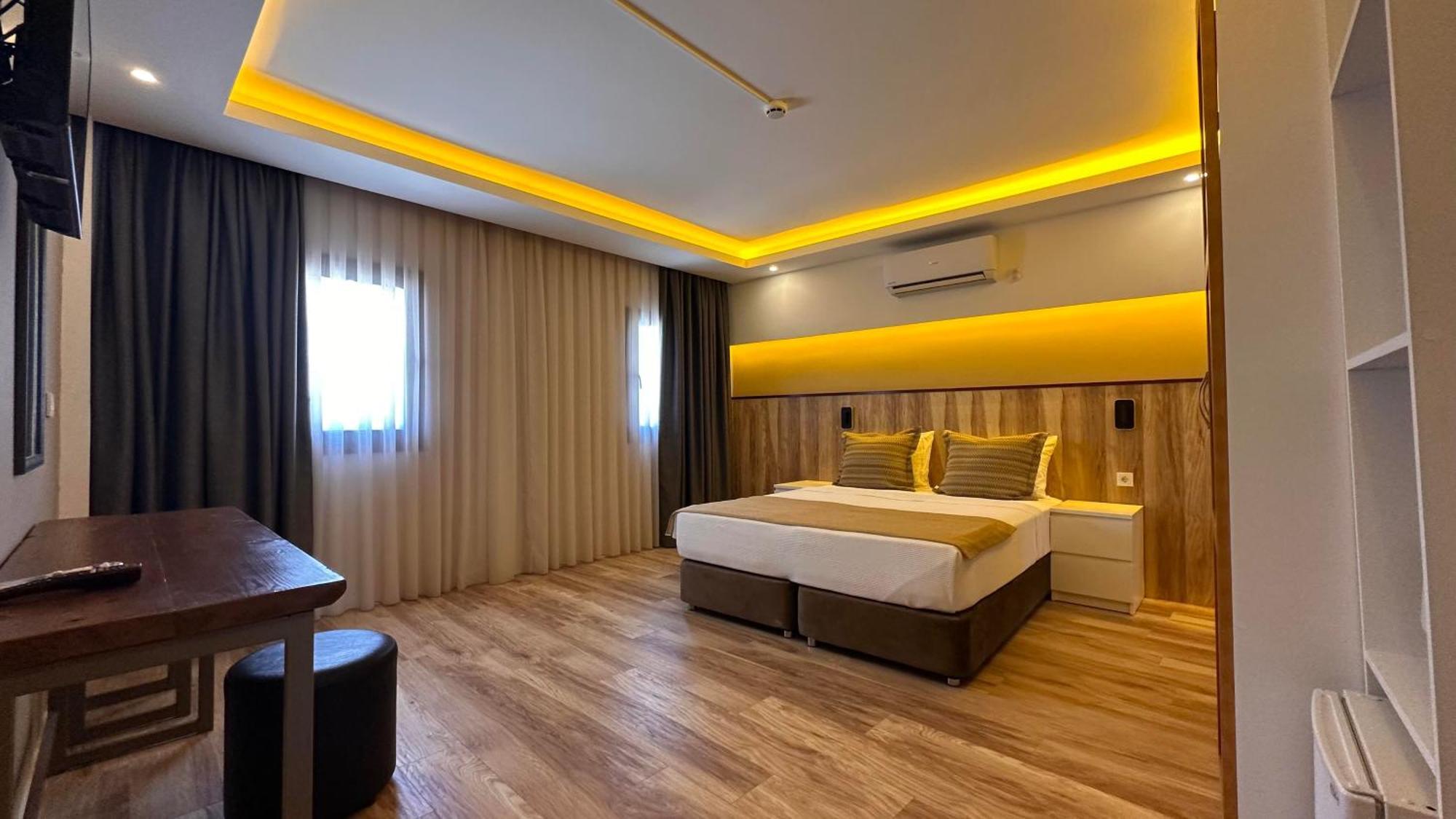 Loca Centre Otel