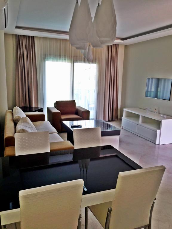 Resort Neon Tuerkbuekue Villas Bodrum