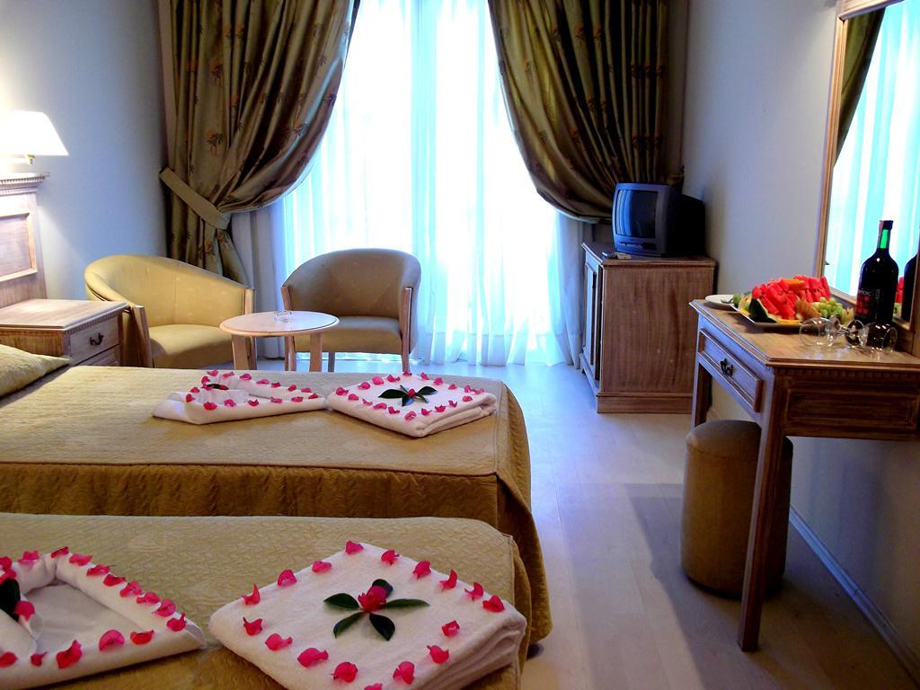 Dream Palace Hotel 3*