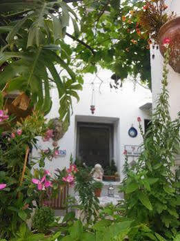 Denizati Hostel *