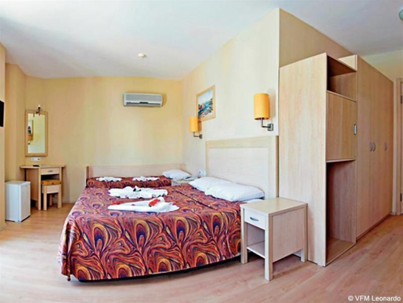 Club La Luna Hotel