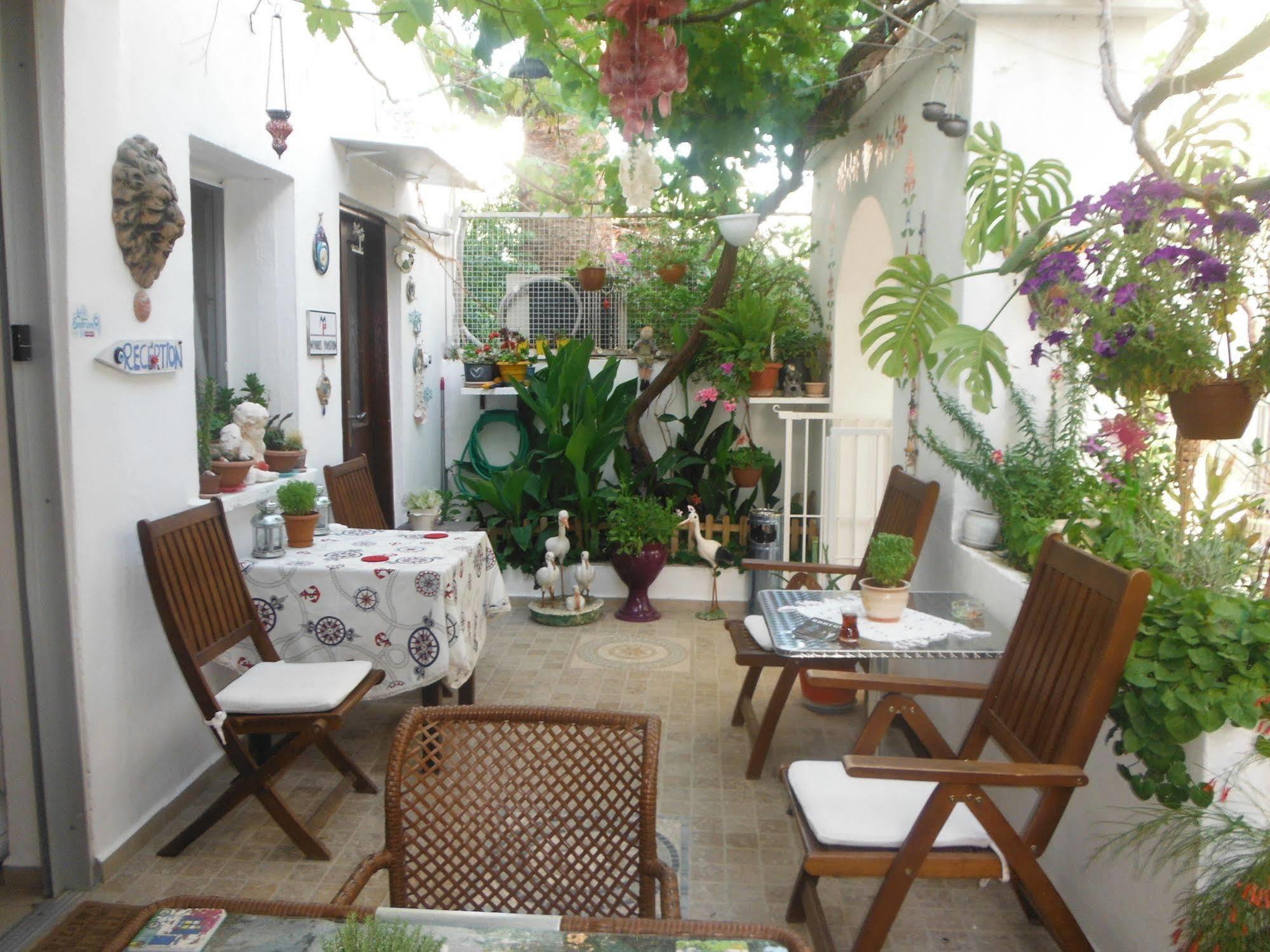 Hostel Denizati