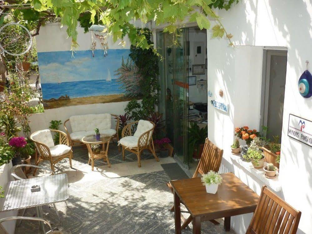 Denizati Hostel *