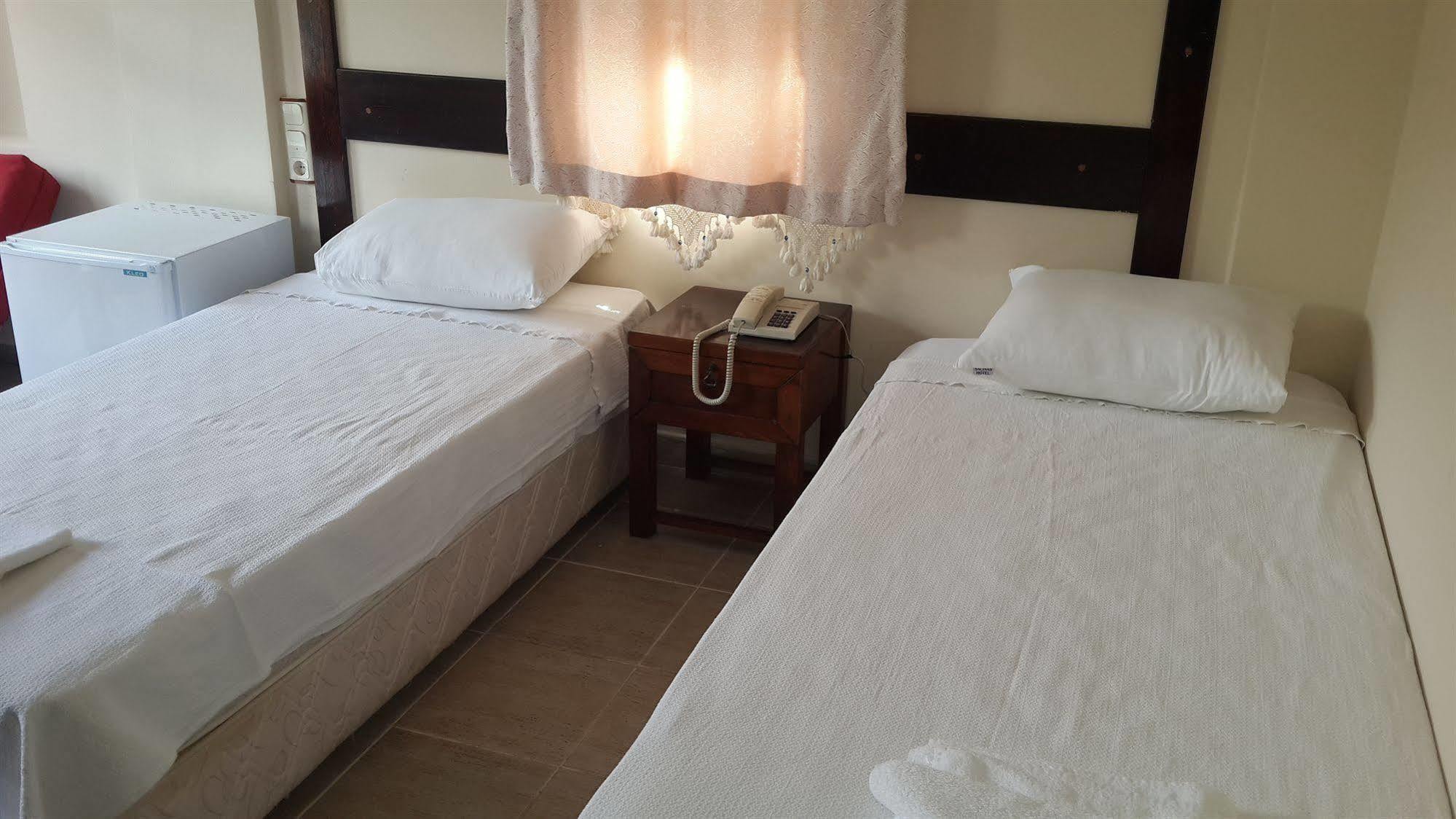 Salinas Otel