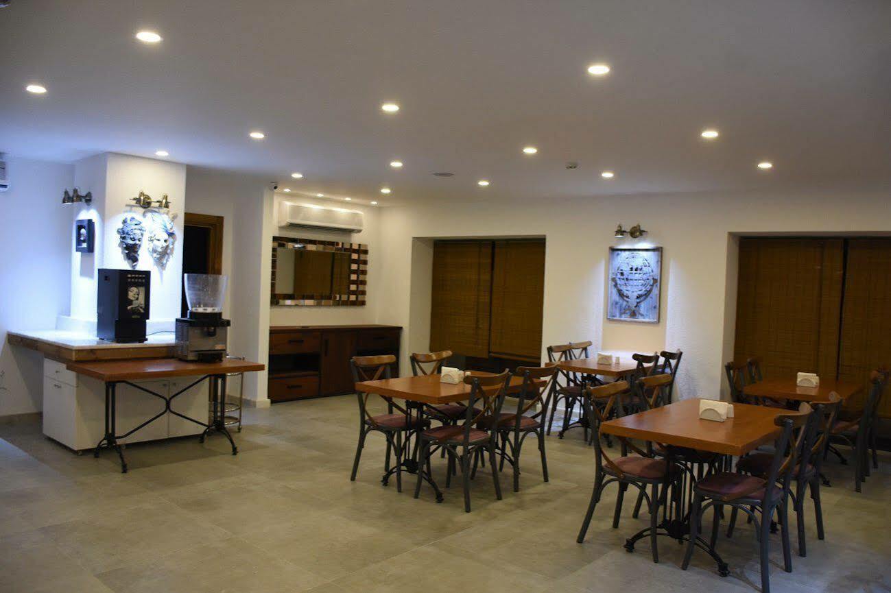 Laden Otel 3*