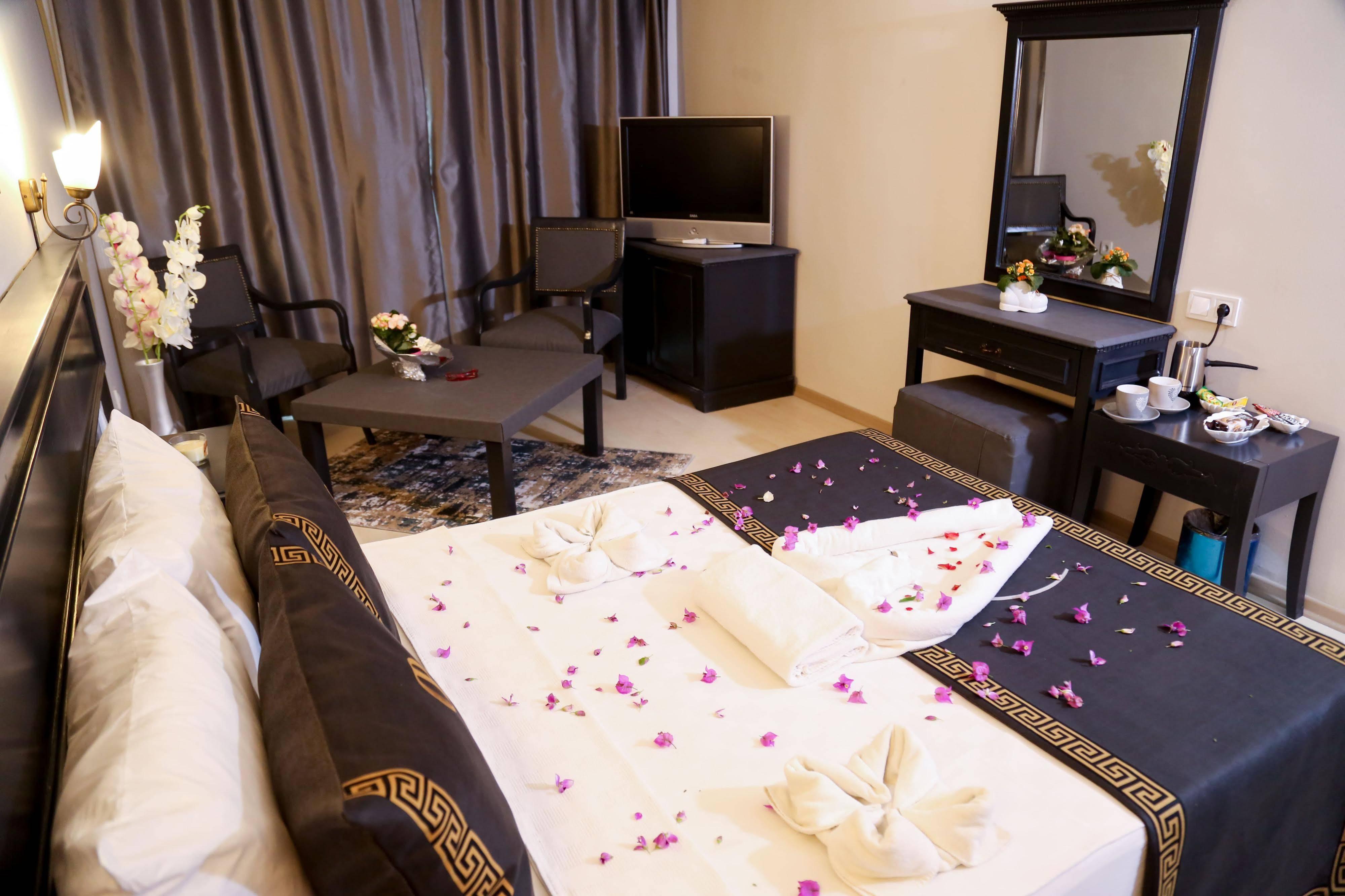 Dream Palace Hotel 3*
