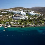 Bodrum Holiday Resort & Spa