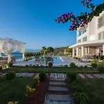 Beach Front Super Villa Boss 2