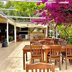 Umayra Otel