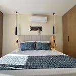 Queen Residences & Apart Hotel